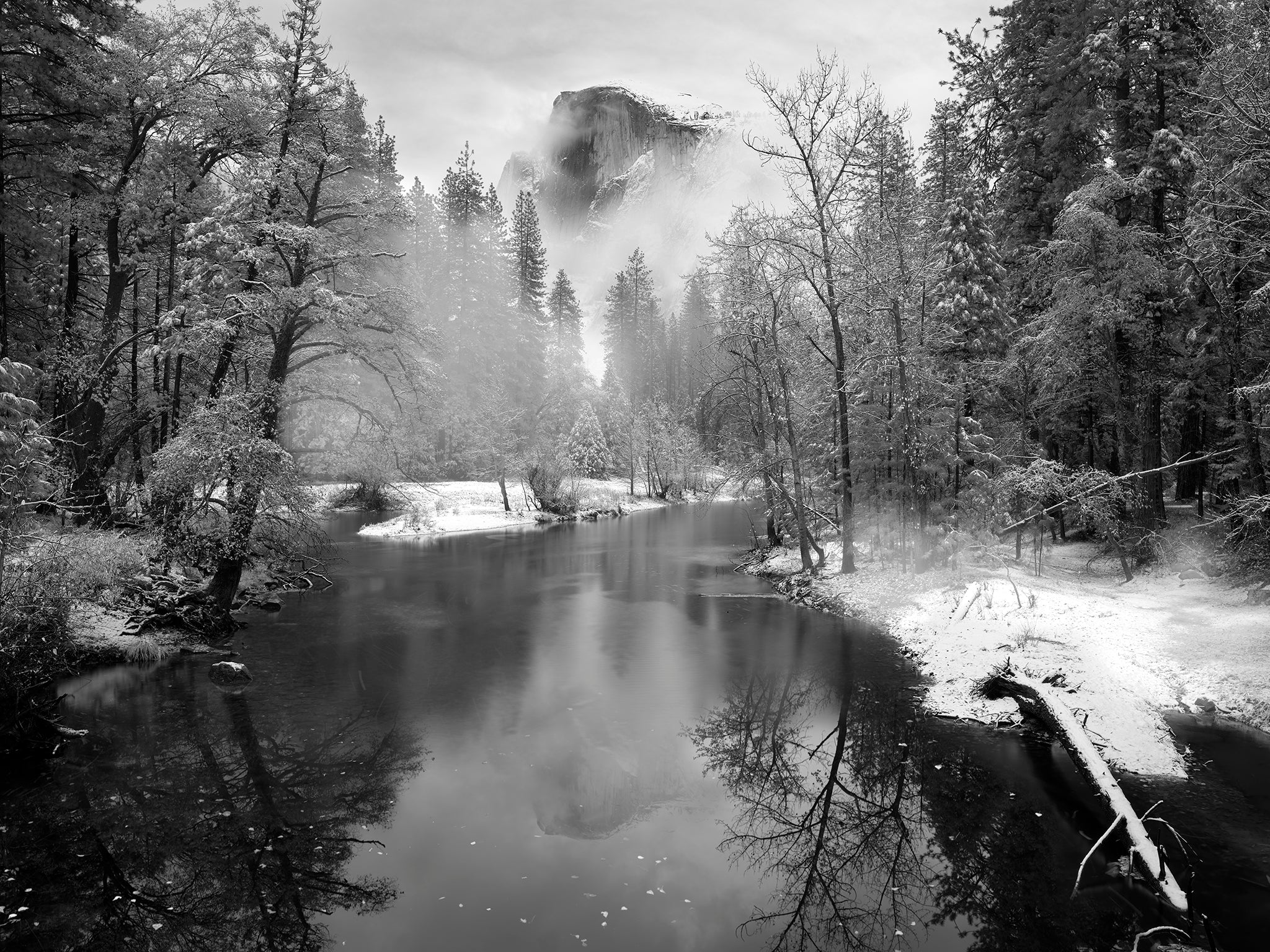 First Snow of the Season in Yosemite